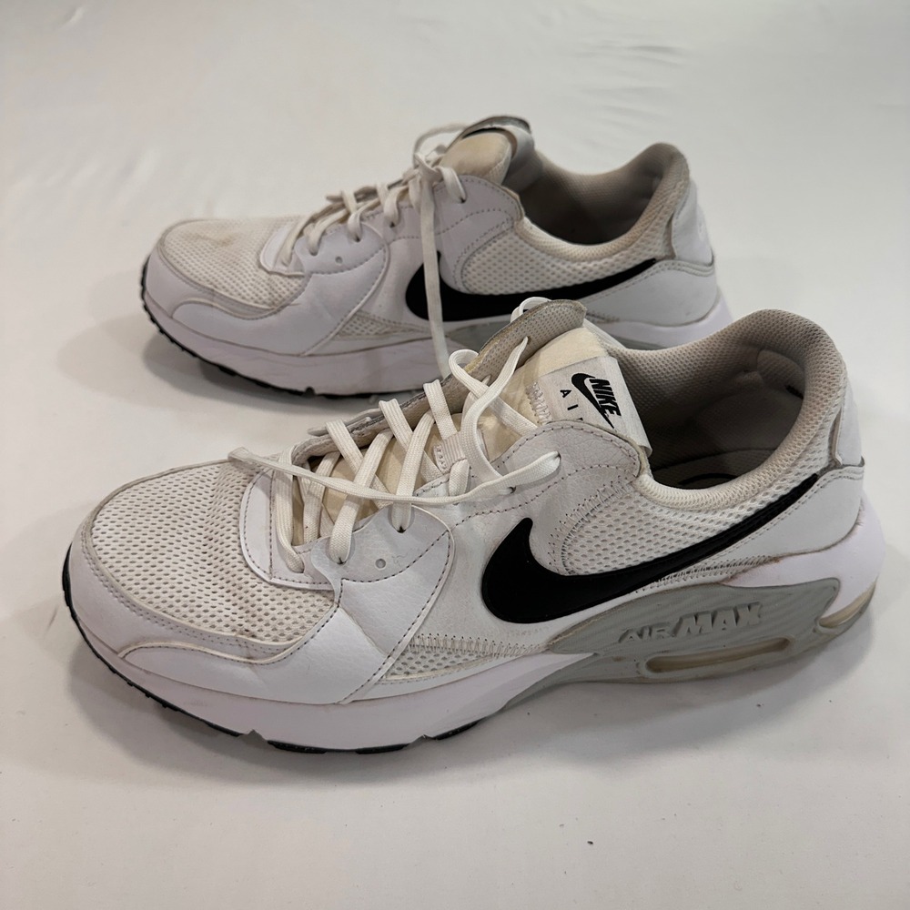 Nike Air Max Excee Mens Size 11 White Black CD4165-100 Athletic Core/Streetwear